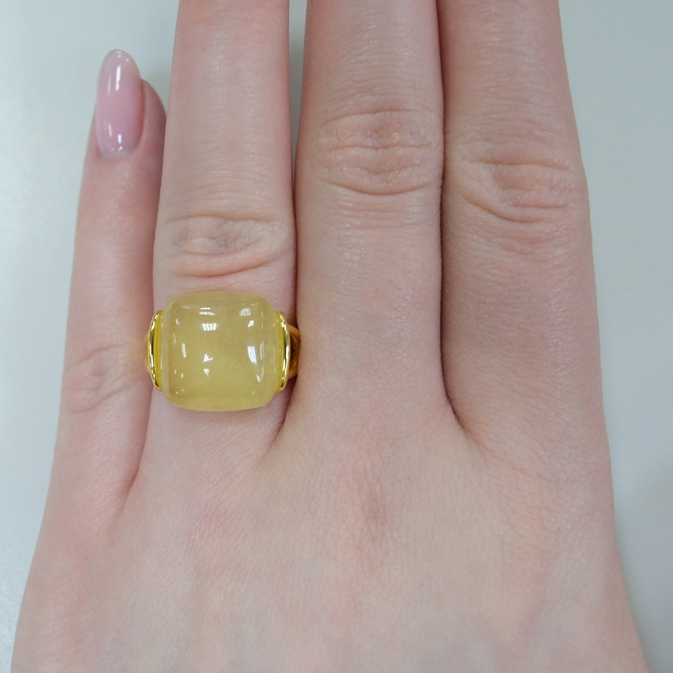 Серебряное кольцо с желтым бериллом